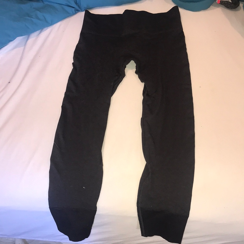 LULULEMON yoga pant size 8